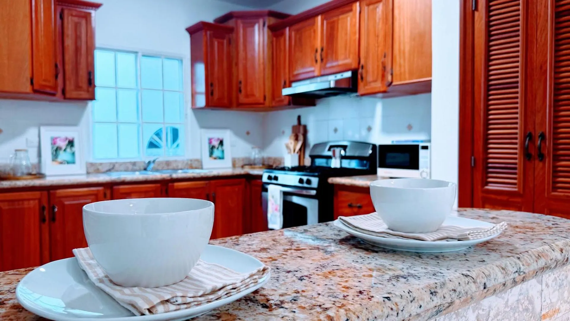 Walk To Beach, Shops, Dining, Pool View, Fast Wifi Punta Cana